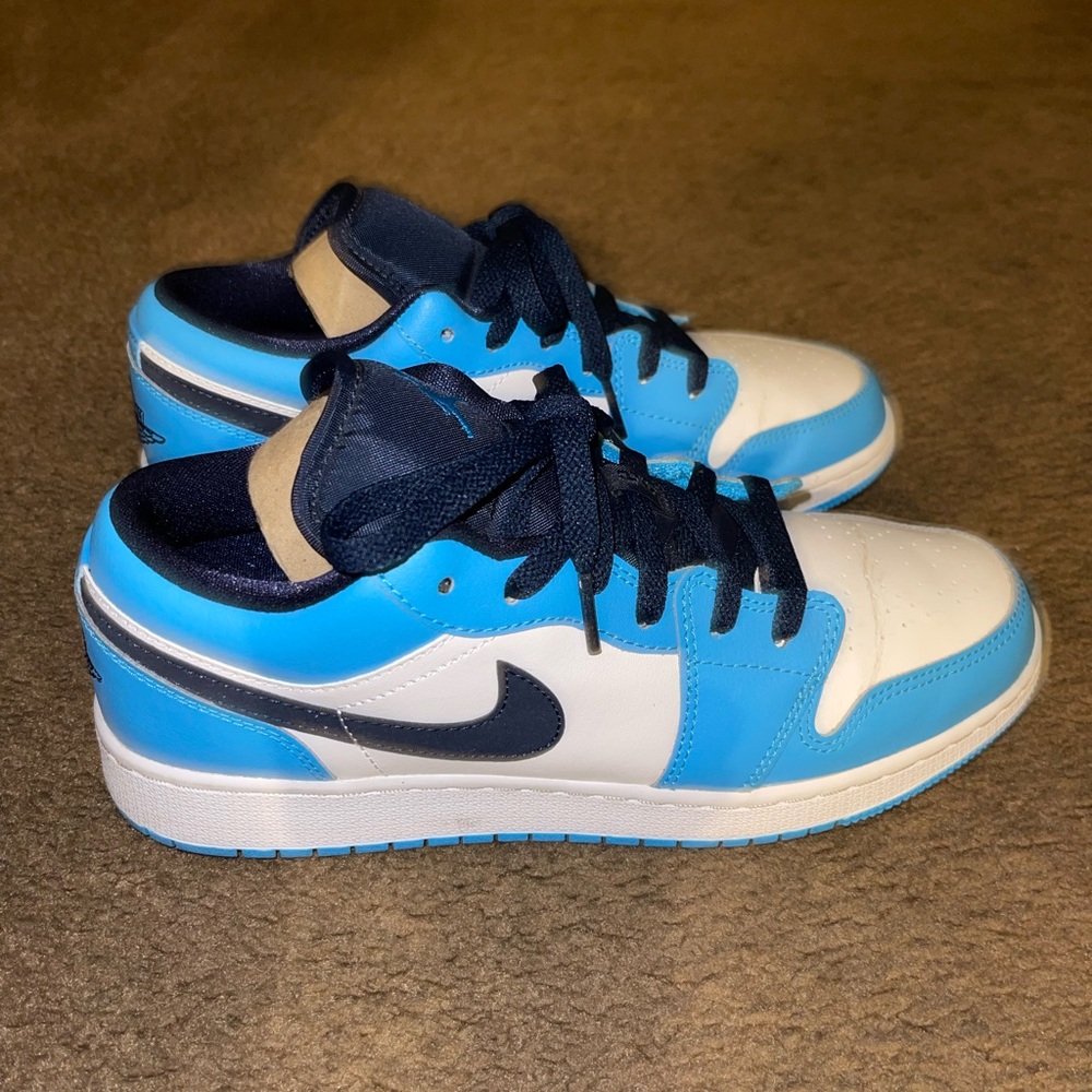 Jordan 1 Low UNC